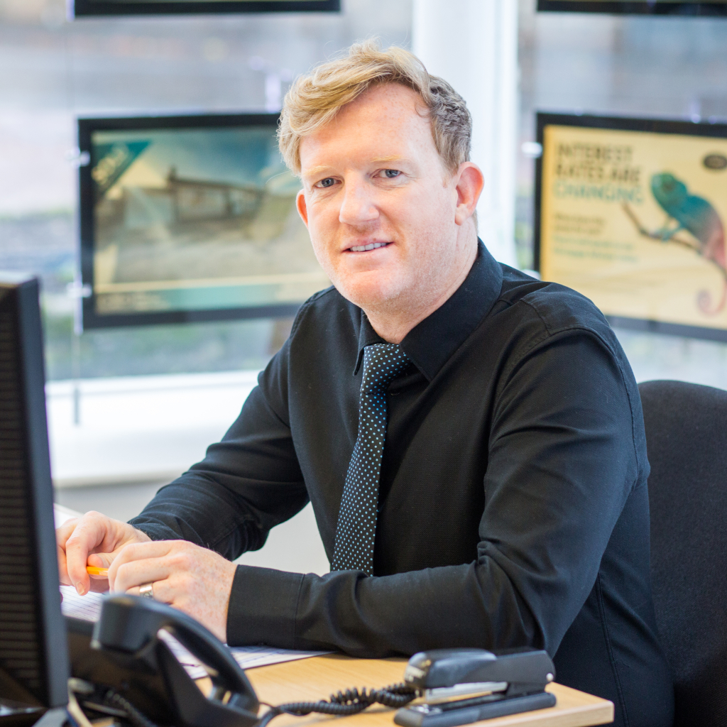 Simon Houghton - Admin/Sales