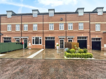 Hugh Percy Court, St Mary Park