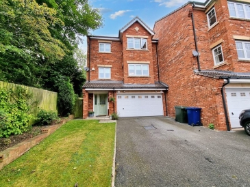 North Farm Court, Throckley
