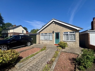 Holywell Dene Road, Holywell Village