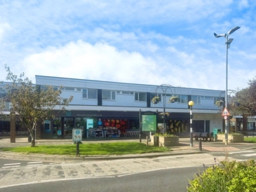 Broadway, Darras Hall