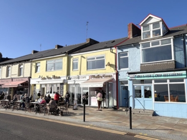 Bill’s Fish & Chip Restaurant, 4 Victoria Crescent, Cullercoats, North Tyneside