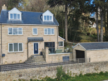 Harefields, Hillside West