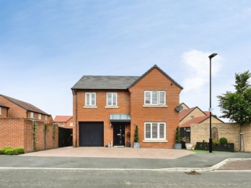 Broadfield Meadows, Kenton Bank Foot