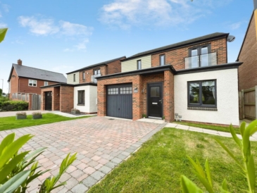 Holmes Row, Ponteland
