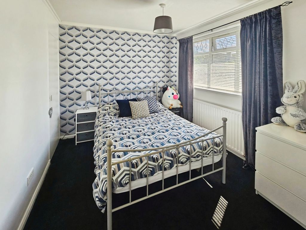 BD009018-bed-2