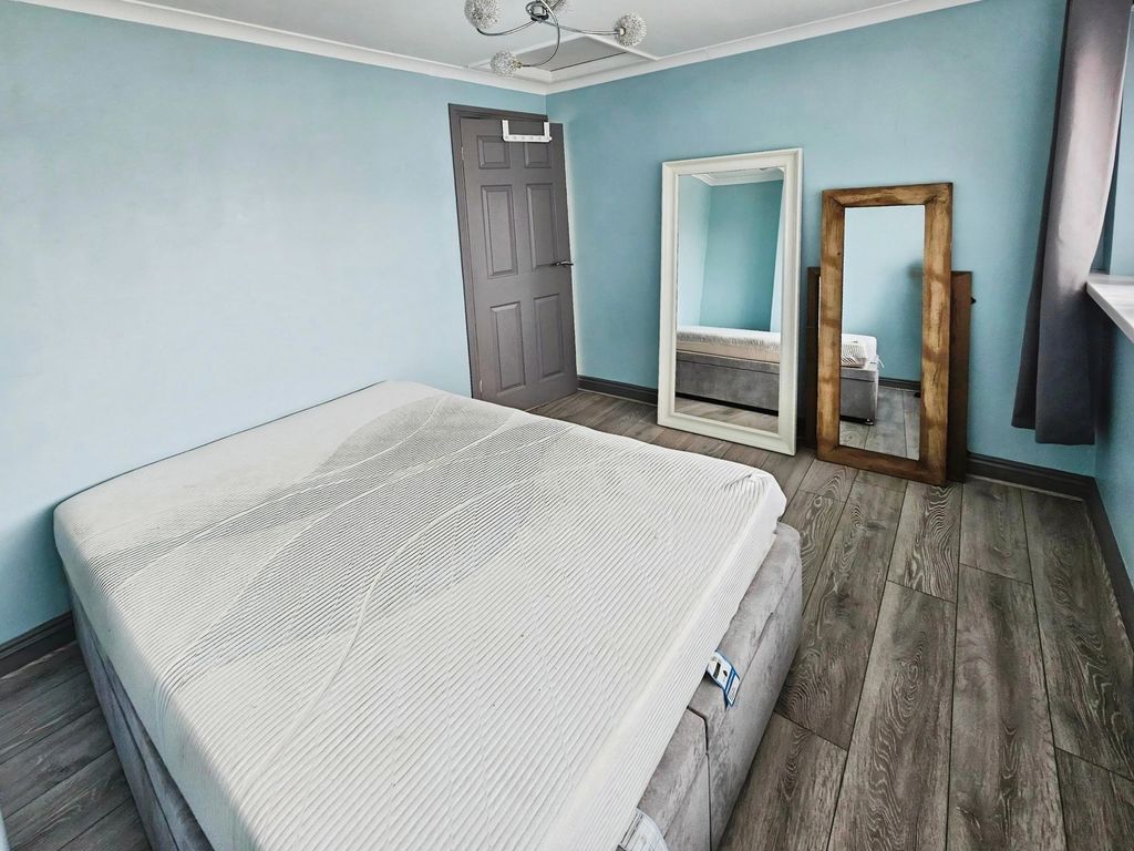 BD009024-bed-2