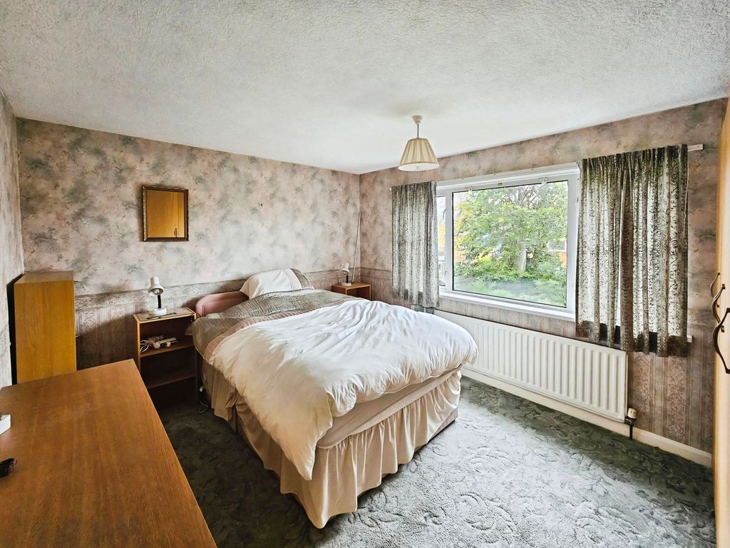 BD009061-bed-2